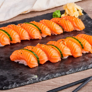 Laks nigiri 15 biter